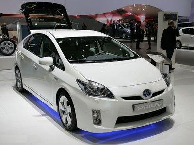 Automotive News  Auto Blogs PK  Toyota Unveils Prius