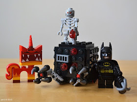 lego: batman and super angry kitty attack - the finished build
