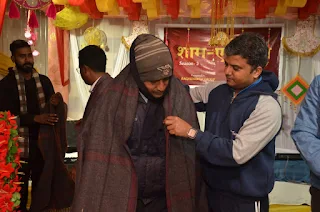 जौनपुर: लोगों की मदद करना सबसे बड़ा पुण्य:मनीष कुमार | #NayaSaveraNetwork