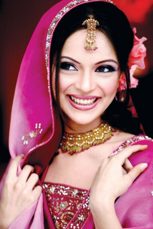 Modern Indian Bridal Make Up in Pink and Gold