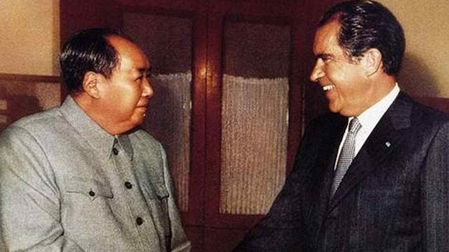 A entrega de capitais e tecnologia por Nixon a Mao fez o gigantismo da China