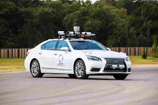 Toyota self-driving autonomous car with two steering wheels