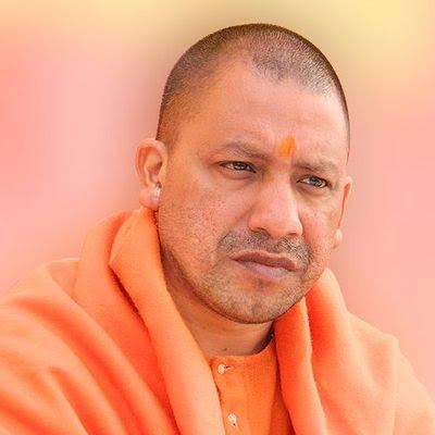 उत्तर प्रदेश : CM योगी से मिली कासगंज हिंसा में मारे गए युवक चंदन की बहन