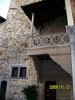 The inside courtyard of the castle Il Palagio.