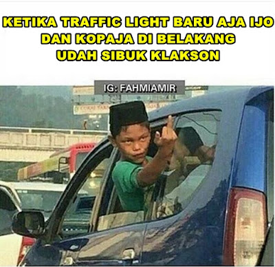 11 Meme 'Kopaja' Ini Kocak Banget Bikin Ngakak Sambil Kayang