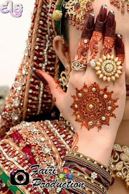 Love Me ? | Diku - Mehndi