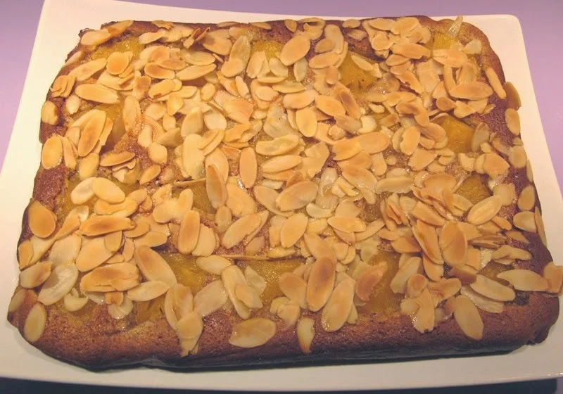 Gâteau sans gluten aux amandes, ananas et miel