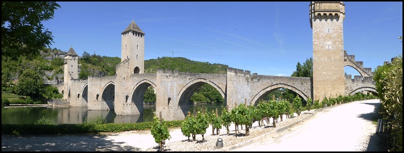 cahors bridge v pan