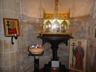 Το ιερό σκήνωμα της Αγίας Ελένης (3) http://leipsanothiki.blogspot.be/