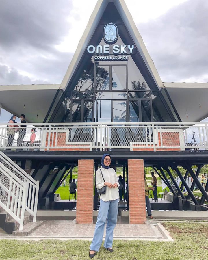 One Sky Cafe Payakumbuh: Harga Menu & Info Terbaru - IDNWISATA