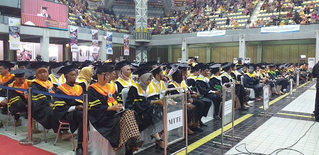 PNJ Wisuda Mahasiswa Program Magister Terapan