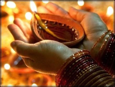 Diwali - इस  दिन है खरीदी  का महामुहूर्त पूरे साल बरसेगा धन