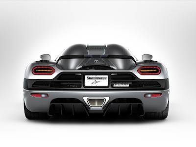 2011-Koenigsegg-Agera-Back