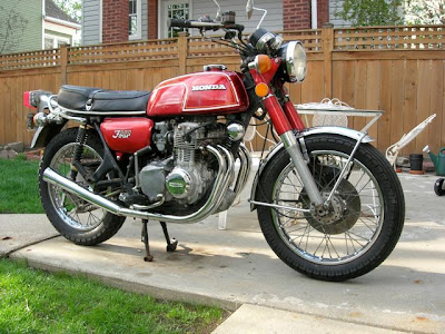 Honda 350. A 1973 Honda CB350F.