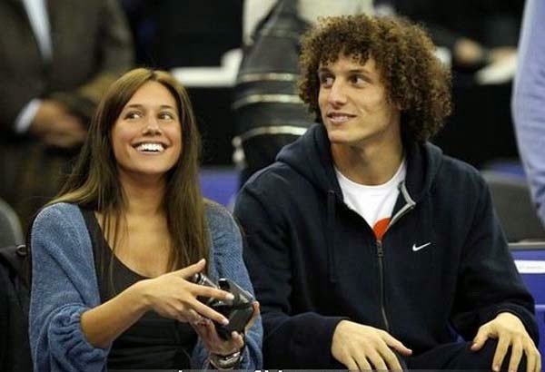 ALL SPORTS PLAYERS: David Luiz Girlfriend Sara Madeira 2014