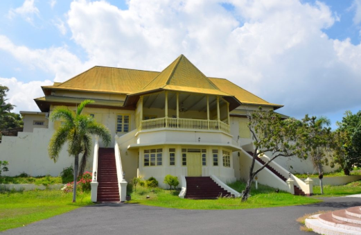 Wisata Sejarah: Istana Kesultanan Ternate di Maluku Utara