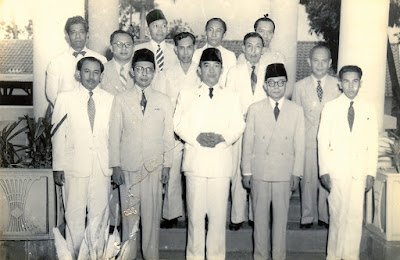 Macam Macam Kabinet Indonesia Pada Masa Demokrasi Liberal  Macam Macam Kabinet Indonesia Pada Masa Demokrasi Liberal (1950 - 1959)