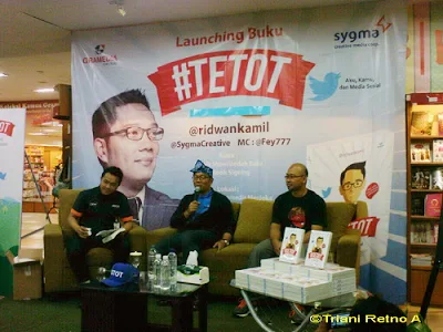 Launching buku Ridwan Kamil