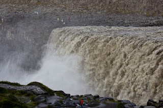 Dettifoss waterfall travel guide, Iceland - Hiking trails at Dettifoss (west and east)