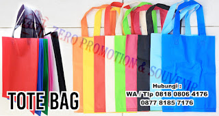 Tote Bag merupakan hadiah yang bisa kalian berikan saat sahabat kalian ulang tahun