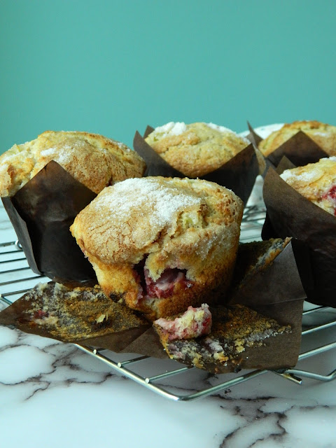 Rhubarb Strawberry Muffins