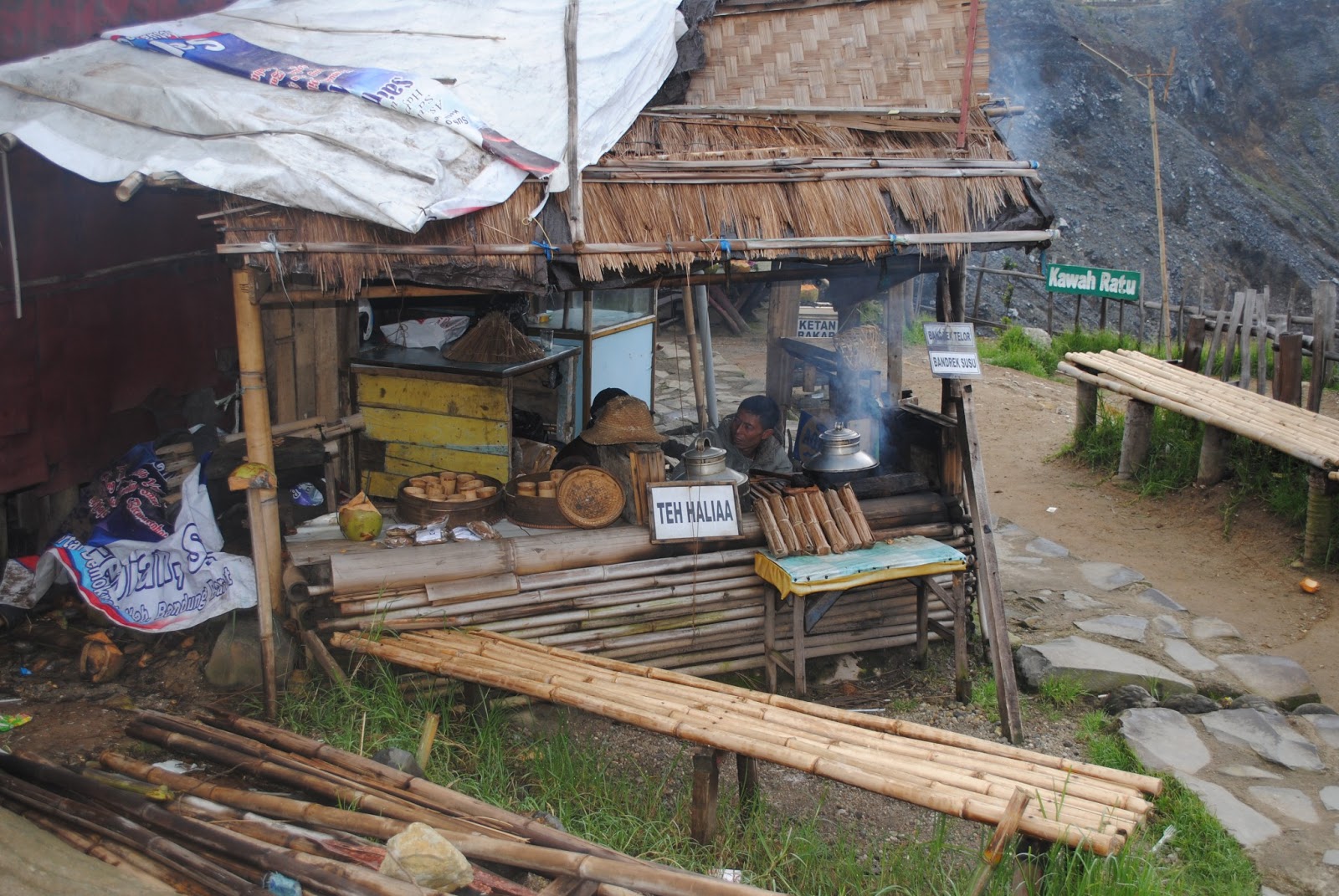 KRISTAL BENING: Travelog : Lawatan Penanda Aras ke Bandung 