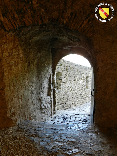 SIERCK-LES-BAINS (57) - Château-fort des ducs de Lorraine