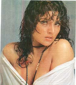 Actress Heera Hot : Heera telugu aavida maa s2 11 hot cleavage caps ... / Cinespot.net gallery actress and actors south actress high quality new photos shruthi heera actress photos.