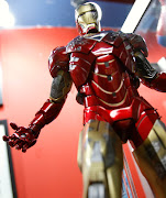 PREVIEW Hot Toys Iron Man Mark VI @ Robotica Toys. COMING TO YOU LIVE (mark )