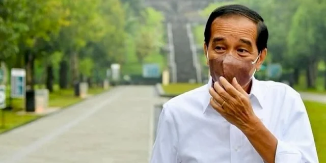 Ubedilah Badrun: Jokowi Jadi Cawapres Sama Saja Melecehkan Seluruh Pakar Hukum Tata Negara Sedunia