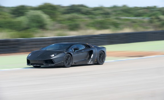 2012 Lamborghini Aventador LP 7004