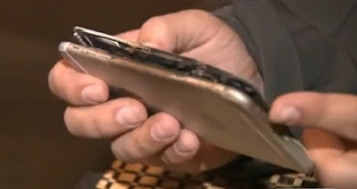 iPhone 6S bổng dưng bốc cháy dữ dội trong túi quần người sử dụng