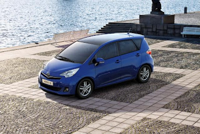 Toyota unveils new images of Verso-S MPV  2011