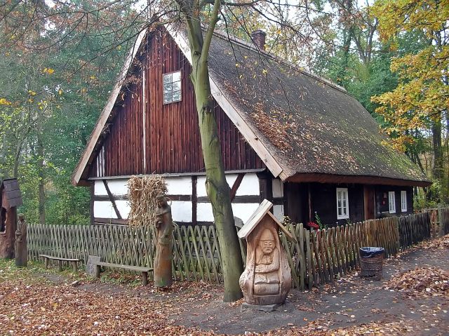 skansen, Ochla, stare chaty, muzeum