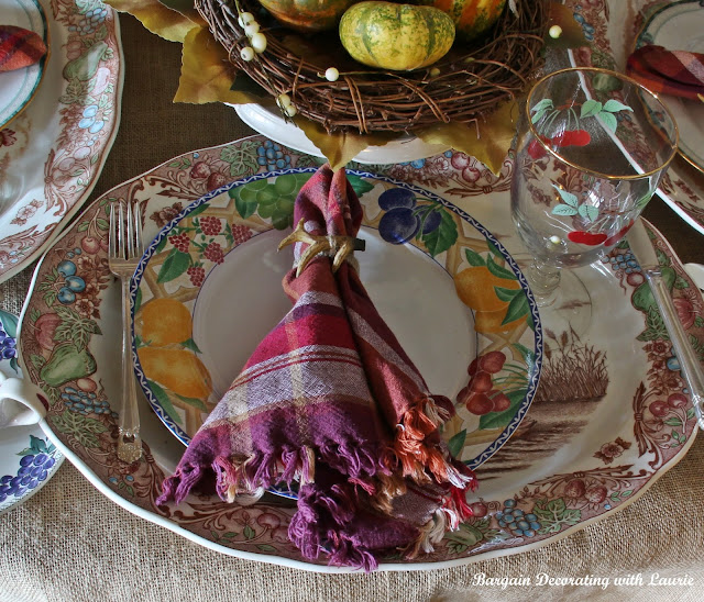 Thanksgiving Tablescapes-Bargain Decorating with Laurie