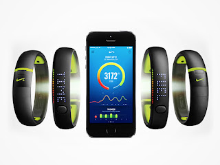  Nike+Fuelband SE Fitness Tracker