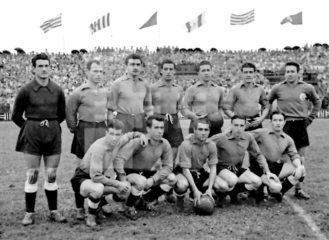 REAL MADRID C. F. Temporada 1949-50. Juan Alonso, Navarro, Miguel Muñoz, Clemente, Azcárate, Narro, García Martín (portero suplente). Macala, Olmedo, Pahiño, Montalvo, Arsuaga. REAL VALLADOLID DEPORTIVO 3 REAL MADRID C. F. 1. 24/05/1950. Copa del Generalísimo, semifinal, partido de vuelta. Valladolid, estadio Municipal José Zorrilla. GOLES: 1-0: 13’, Lasala. 1-1: 22’, Lesmes I, en propia puerta. 2-1: 50’, Juanco. 3-1: 73’, Coque.
