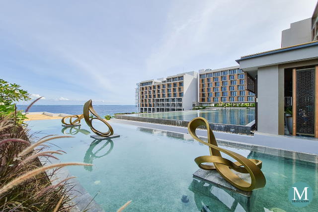 Entrance Lobby of Sheraton Cebu Mactan Resort