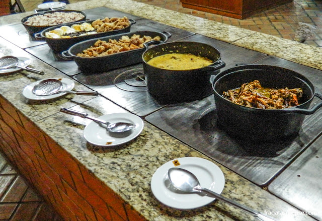 Bufê de comida de tropeiros, na cidade da Lapa, Paraná