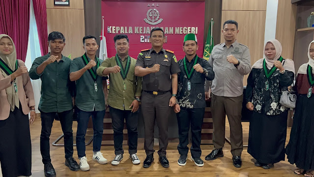 HMI Bireuen Sambangi Kantor Kejari, Bahas Sinergi Pemuda