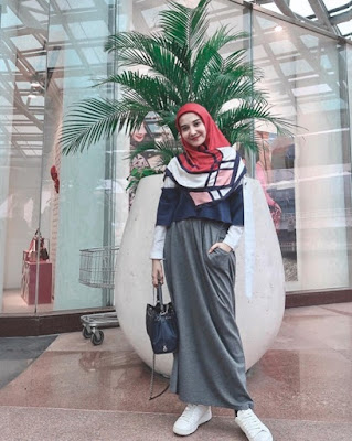 model hijab zaskia sungkar terbaru