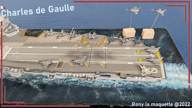 Charles de Gaulle Heller, 1/400.