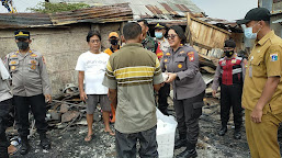 Ibu Kapolri Beri Bantuan kepada Korban Kebakaran di Cakung 