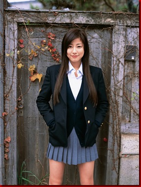SlickDog-Yumi_schoolgirl_11