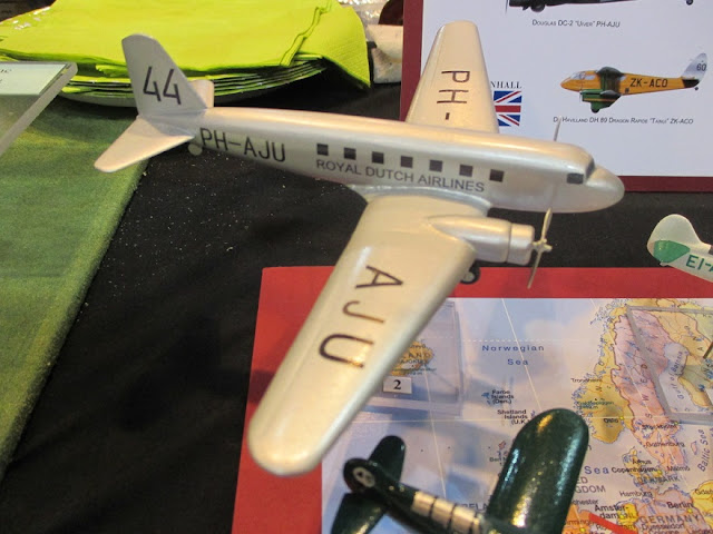 1/144 Scale ModelWorld diecast metal aircraft miniature