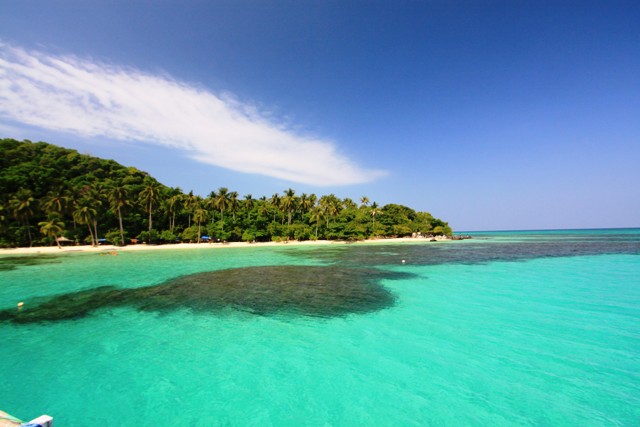 Pantai Nyamuk Karimunjawa