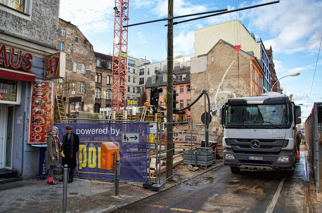 Baustelle Living 108, 128 Wohnungen, Chaussestraße 108 / Zinnowitzer Straße, 10115 Berlin, 06.02.2014