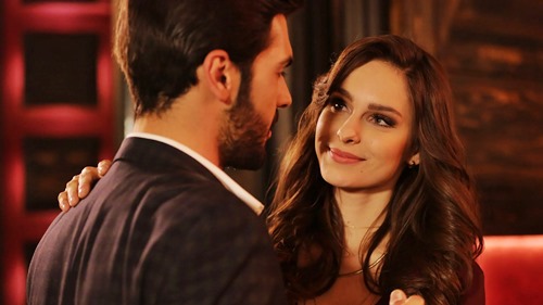 Drama Turki | Yeni Gelin - New Bride (2017)