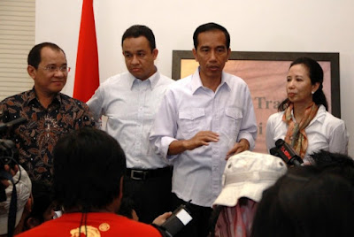  Politik Indonesia: Hari Pelantikan Anies-Sandi Masih Tunggu Jawaban Jokowi