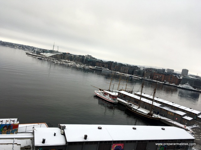 puerto de Oslo y Aker Brygge